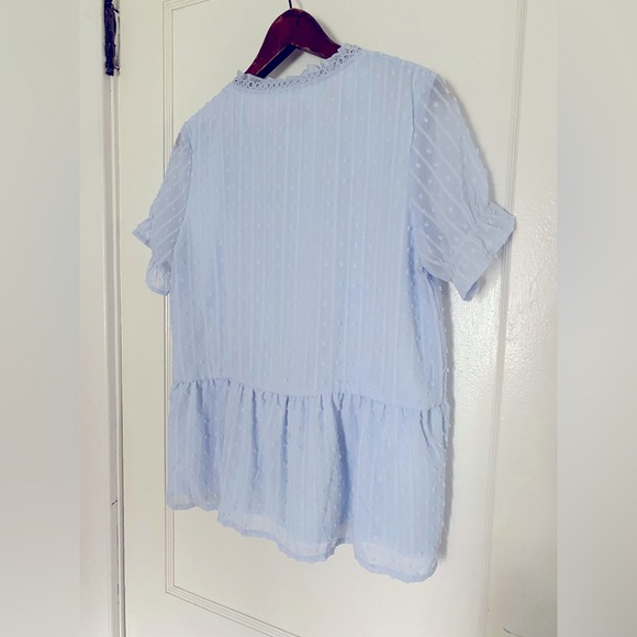 Deep V Flowy Blouse - Picture 3 of 4